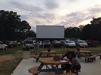 25 Drive In Auto Theatre